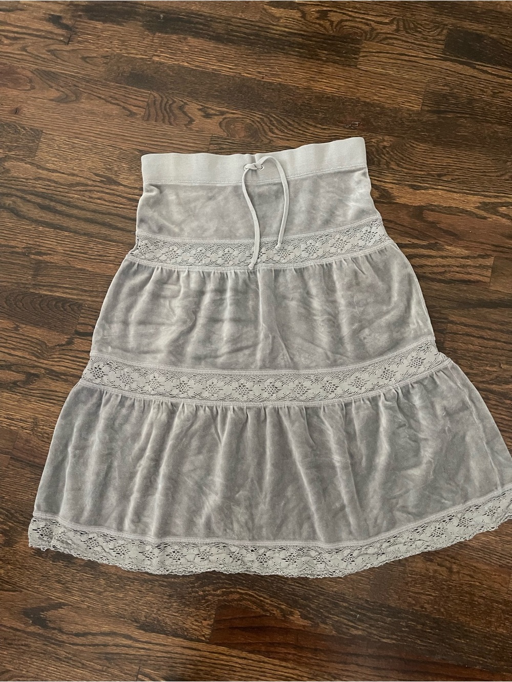 Juicy Couture Light Gray Tiered Lace-Trim A-Line Skirt